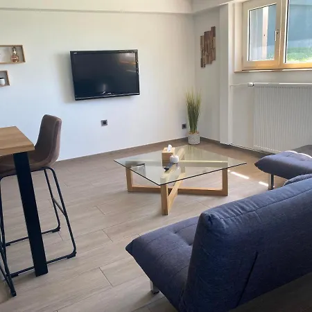 Le Clos Des Pommiers Fuji Holiday home Uffholtz